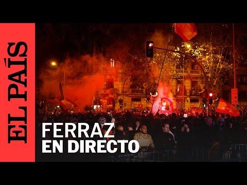 DIRECTO | Continúan las protestas frente a la sede del PSOE en Ferraz | EL PAÍS