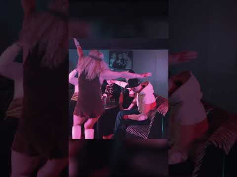 KONCERTY: +48 515 568 906 / chwytakwiktor@gmail.com