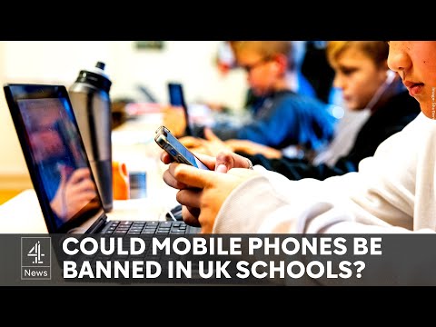 MPs to consider making mobile phones in schools illegal