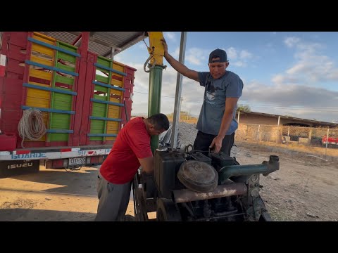 Ya casi está lista la picadora le colocamos el pescuezo 