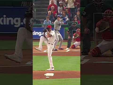 Cristopher Sánchez Ks Ohtani for first strikeout in NLDS!