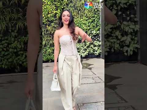 Kiara Advani pahuchi shoot par; paps ko diya pose khubsurat smile ke sath  😍 | #shorts #kiaraadvani