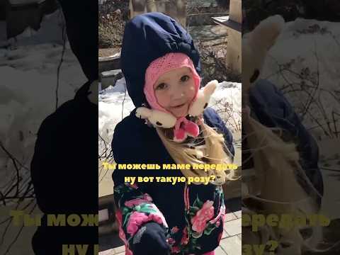 Дочь Аллы Пугачевой и Максима Галкина* Лиза архивное видео