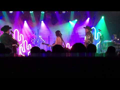 Kacey Musgraves, Belly Up "Good Ol' Boys Club"