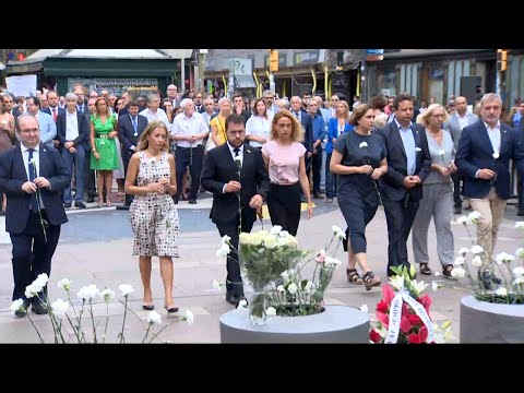 Barcelona recuerda a las víctimas del 17-A en el quinto aniversario