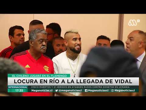 Arturo Vidal llega a Río de Janeiro y es recibido como estrella por hinchas de Flamengo