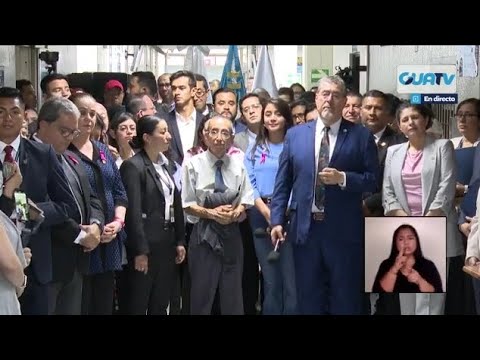 URGENTE BERNARDO AREVALO SANCIONA LEY PARA ATENCION INTREGAL DEL CANCER  GUATEMALA