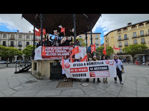 1 Mayo en Segovia. Manifestación desde la sede de CCOO y UGT por las calles de Segovia.  1/5/2024