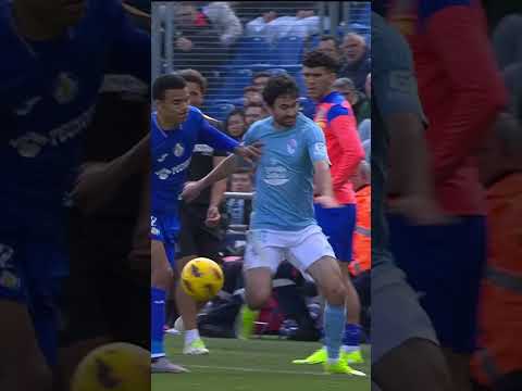 El aparatoso golpe que se llevó Pepe Bordalás  El entrenador del Getafe se dolía tras ser arrollado