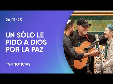 León Gieco cantó Sólo le pido a Dios en una mezquita