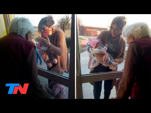 La emoción de Marta detrás del vidrio: así conoció una abuela de 97 años a su bisnieta recién nacida