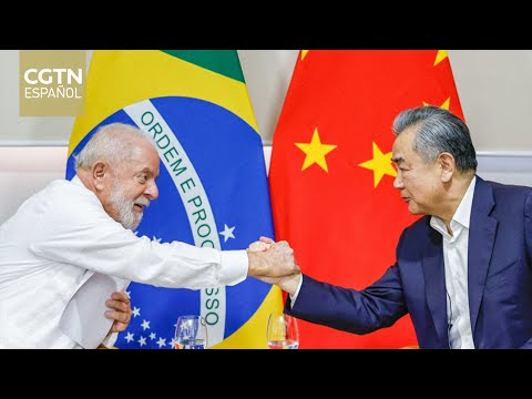 El canciller chino, Wang Yi, se reúne en Fortaleza con el presidente brasileño