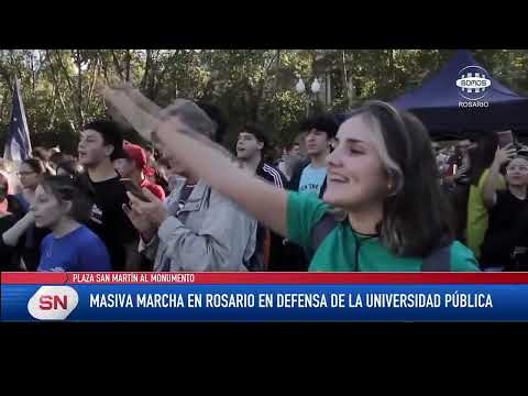 Multitudinaria marcha nacional en defensa de la Universidad pública Rosario.