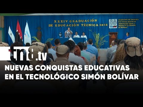 Graduación en Tecnológico Simón Bolívar en honor a la cruzada de alfabetización - Nicaragua