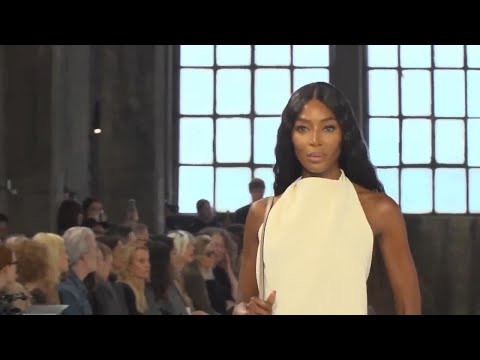 Naomi Campbell walks the runway as Tod’s celebrates Artisanal Intelligence