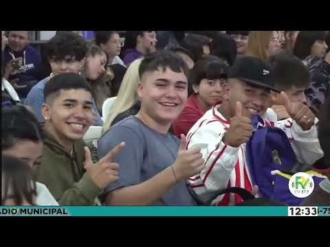 Entrega de netbooks a alumnos varelenses: Andrés Watson recibió al ministro Wado de Predo