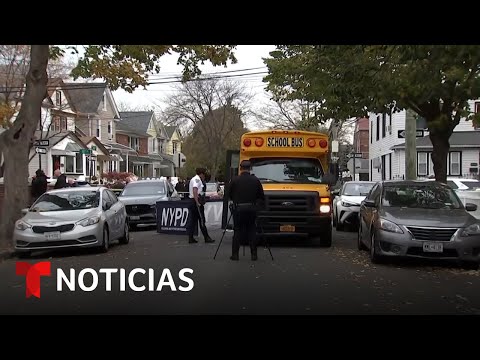 Una abuela muere atropellada por un autobús escolar en Queens | Noticias Telemundo
