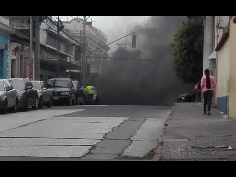 Problemas viales por protestas en El Trébol y Zona 1