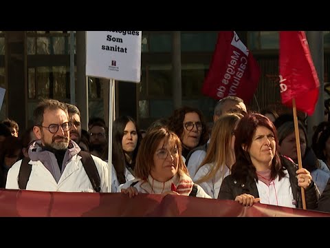 Metges de Catalunya pide mejoras en su primera jornada de huelga