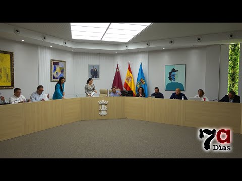 La alcaldesa suspende el Pleno en medio de la indignación de los ediles de PSOE e IU