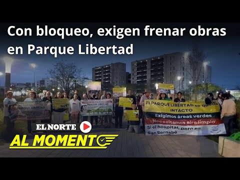 Bloquean vecinos del parque Libertad Avenida Rodrigo Gómez