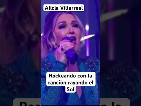 Alicia Villarreal por primera vez se pone a Rockear cantando rayando el Sol reto contra Joss Álvarez