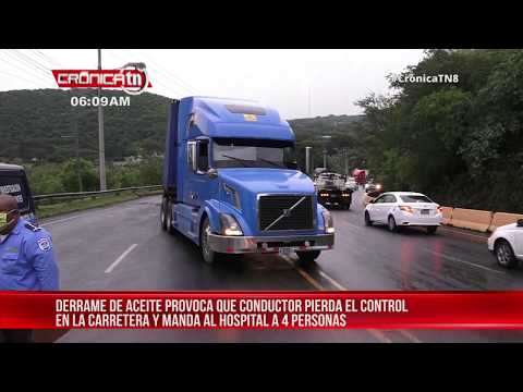 Cabezal arrastra a dos motorizados en la peligrosa Cuesta El Plomo - Nicaragua
