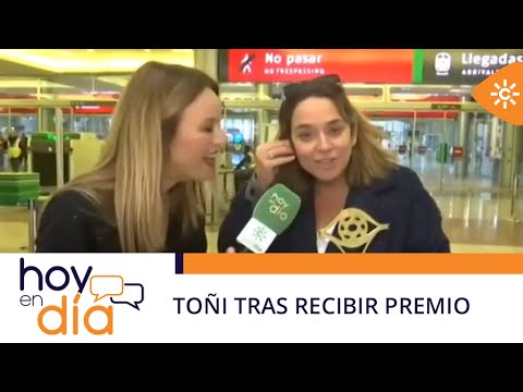 Hoy en día | Toñi Moreno en el aeropuerto tras recibir el premio Iris por 'Gente Maravillosa'