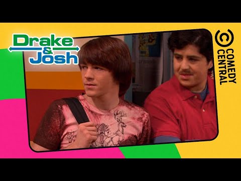 Drake Está Celoso | Drake & Josh | Comedy Central LA