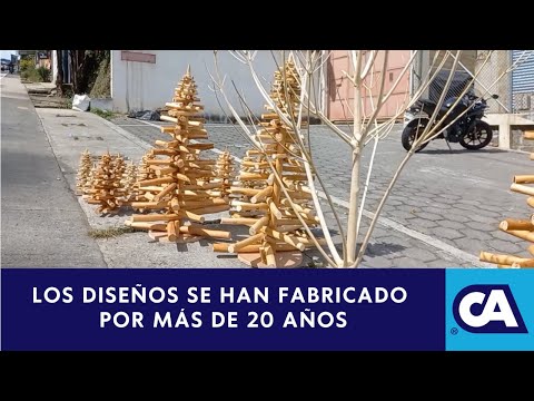 Decoraciones de Navidad a base de ramas de árboles - Sacatepéquez