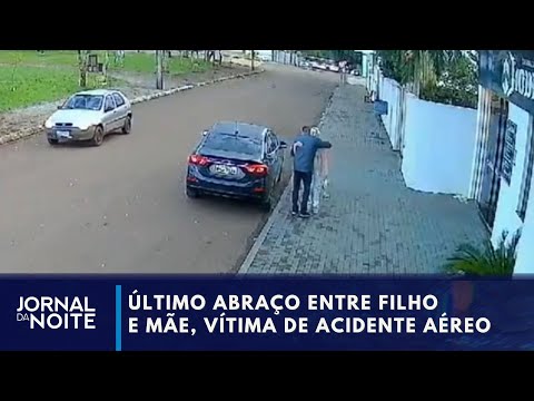 Vídeo mostra último abraço entre mãe e filho antes do acidente