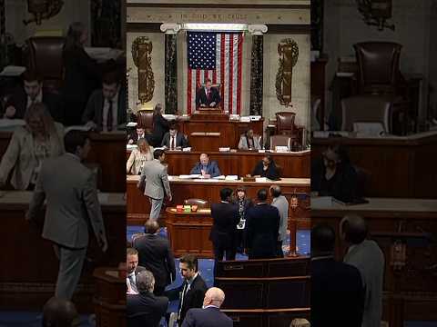 House Advances Ukraine Aid, TikTok Ban With Democrats’ Help