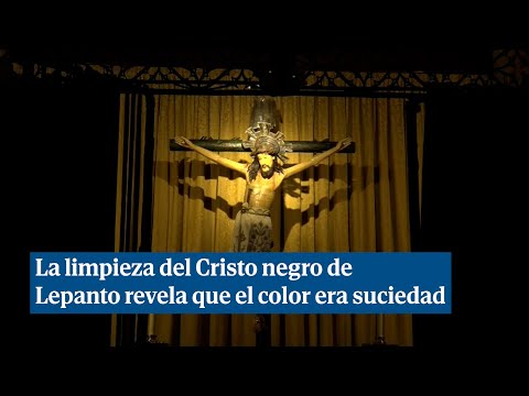 La limpieza del Cristo negro de Lepanto revela que el color era suciedad