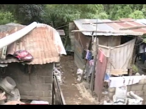 Más de 300 familias en riesgo en zona 1 de Mixco