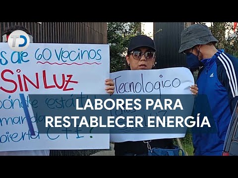 Comienzan labores para restablecer energía eléctrica tras bloqueo de vecinos en avenida Garza Sada