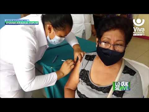 Granadinos mayores de 45 años continúan proceso de vacunación contra la Covid-19
