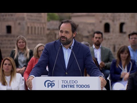 Núñez arranca apadrinado por Feijóo y pidiendo cambiar las políticas en círculos de PSOE