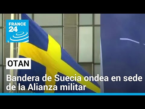 La bandera de Suecia ya ondea en la OTAN tras la ceremonia en la sede de la Alianza
