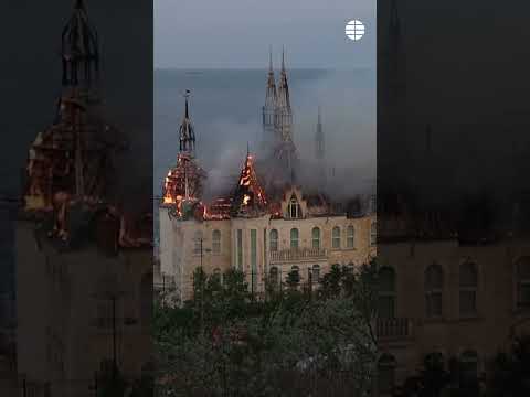 Atacan el 'castillo de Harry Potter' en Odesa con un misil ruso #HarryPotter #Misil #Odesa