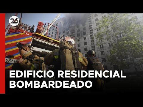 Bomba guiada rusa impactó contra un edificio residencial en Járkov