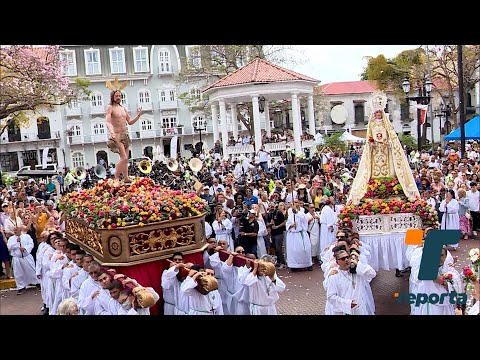 Cristianos celebran la Pascua de Resurrección en el Casco Antiguo