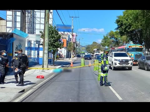 Mujer falleció al caer de un bus urbano en Zona 11