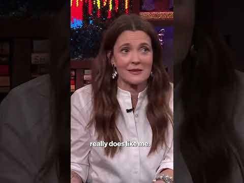 Drew Barrymore claims Martha Stewart was ‘teasing’ when she pulled back during an interview #shorts