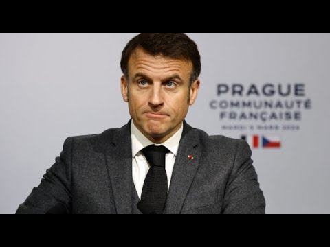 Guerre en Ukraine : À Prague, Emmanuel Macron appelle les alliés de Kiev à ne pas être lâches