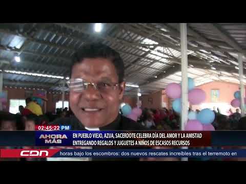 En Pueblo Viejo Azua: sacerdote celebra día del amor y la amistad entregando amor y juguetes a niños