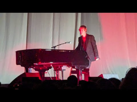 Tom Odell - Country star & Fighting fire with fire - Paris 2024 - Live