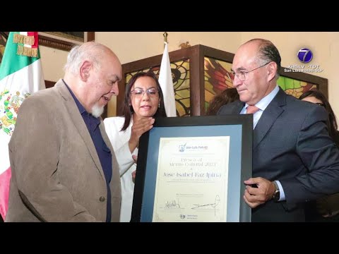 Otorga Cabildo Capitalino presea al Mérito Cultural a José Isabel Faz Ipiña