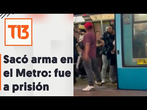 Hombre amenaza con arma a usuarios de Metro en Santa Ana