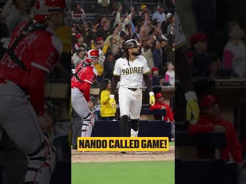 FERNANDO TATIS JR. WALKS IT OFF!