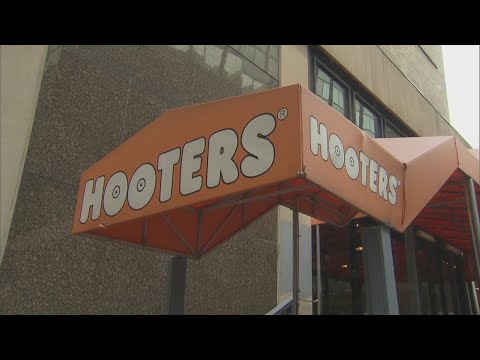 Hooters on River Walk closes abruptly over weekend